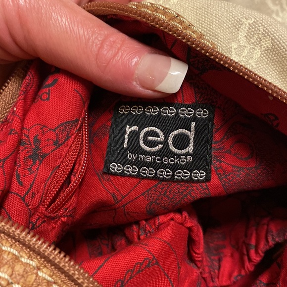 Ecko crossbody with painted rock detailing and red interior - Picture 5 of 13